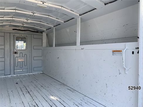 Used 2020 Chevrolet Express 3500 w/ Driver Convenience Package RWD image 11
