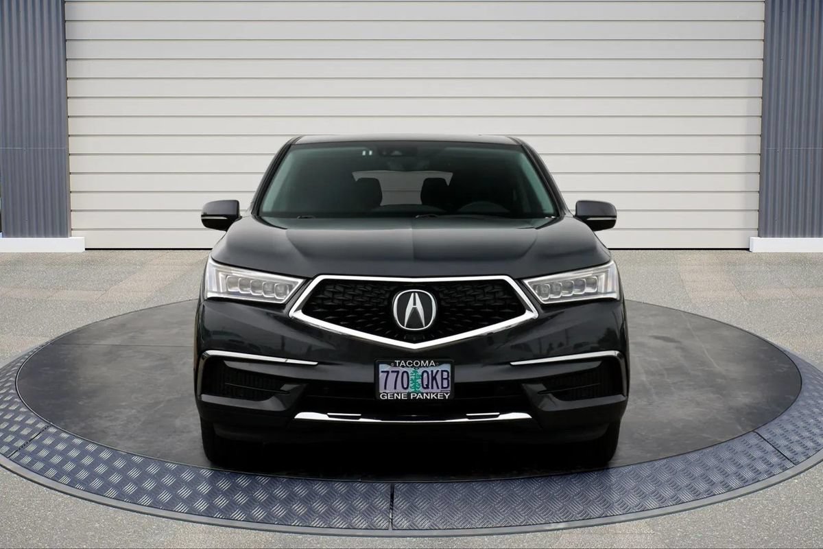 Used 2020 Acura MDX w/ Technology Package FWD image 2