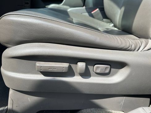 Used 2016 Honda Odyssey Touring image 18