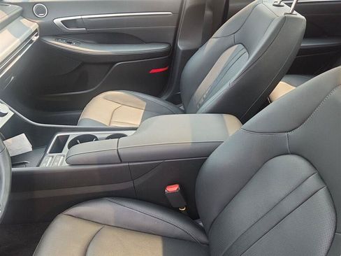 Used 2025 Hyundai Sonata Limited FWD image 10