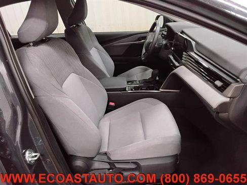 Used 2025 Toyota Camry LE image 14