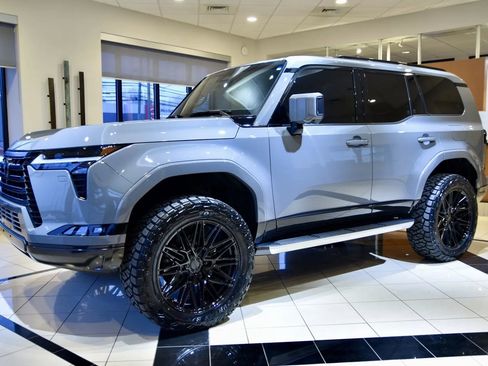 Used 2025 Lexus GX 550 image 3