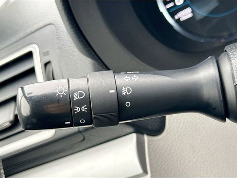 Used 2017 Subaru Forester 2.5i Premium image 14