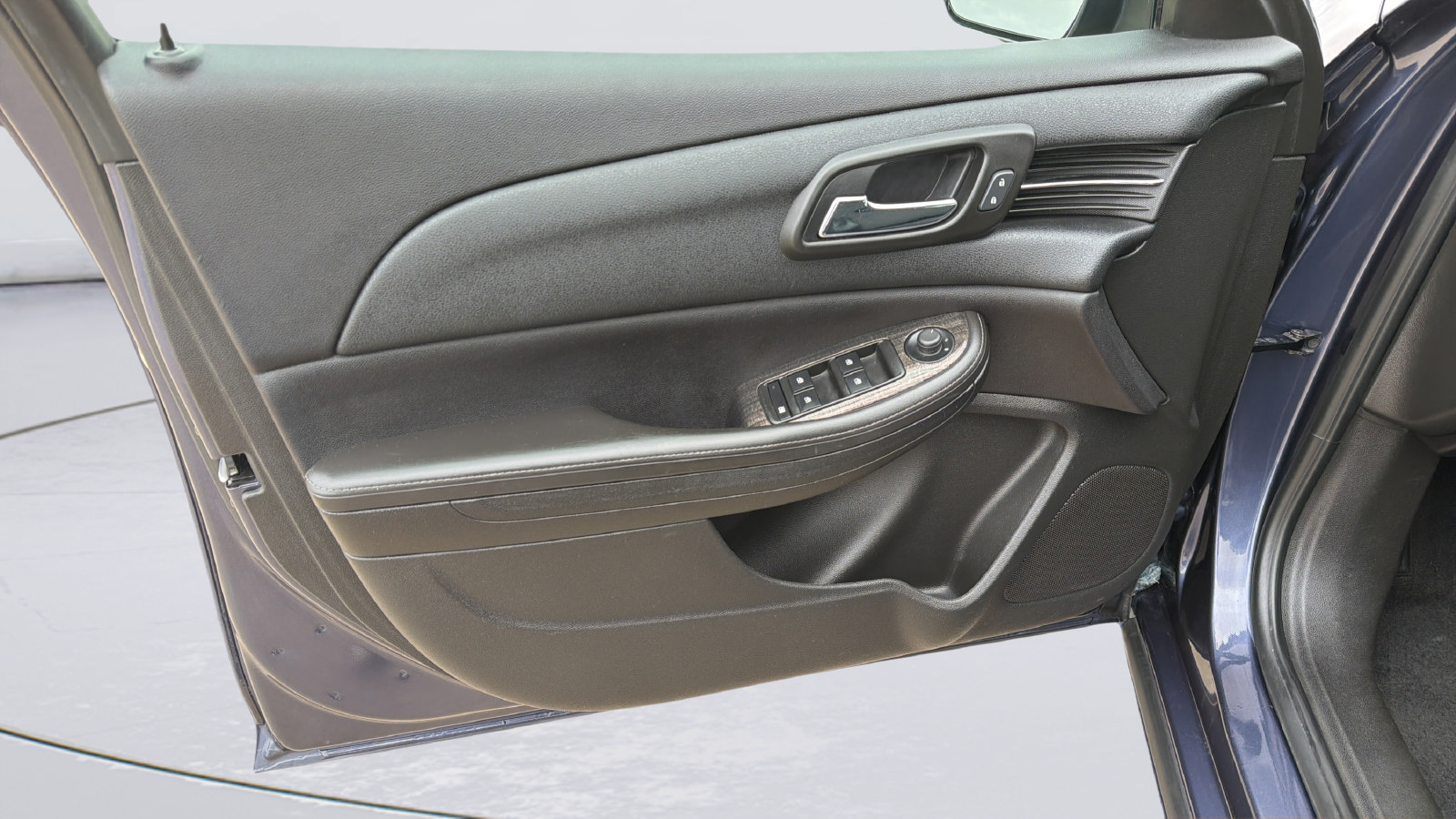 Used 2015 Chevrolet Malibu LT w/ Power Convenience Package FWD image 20