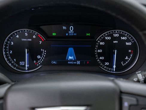 New 2025 Cadillac XT6 Luxury image 13