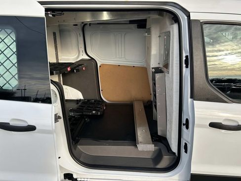 Used 2022 Ford Transit Connect XL image 16