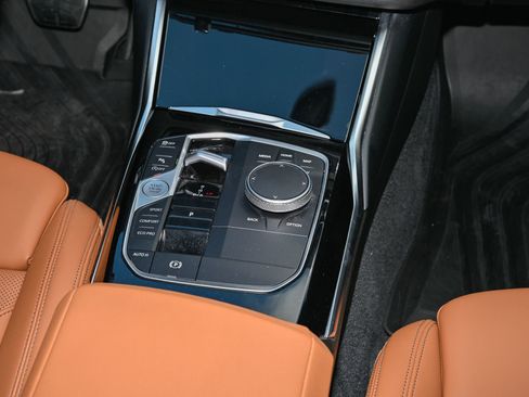 Used 2024 BMW 230i Coupe w/ Premium Package image 18