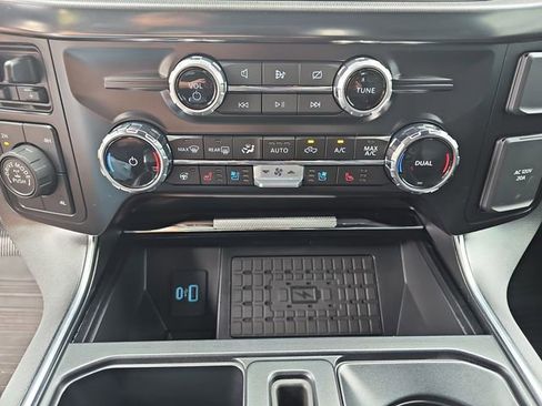 Used 2024 Ford F150 Platinum w/ FX4 Off-Road Package AWD/4WD image 28