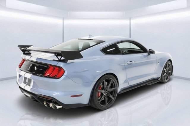 Used 2022 Ford Mustang Shelby GT500 w/ Carbon Fiber Track Pack RWD image 6