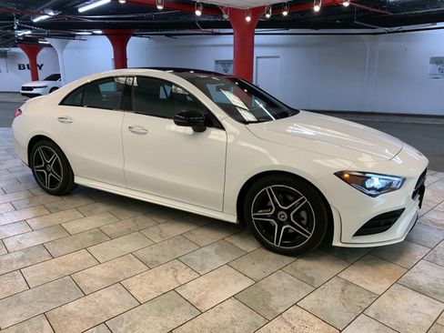 Used 2023 Mercedes-Benz CLA 250 4MATIC image 9