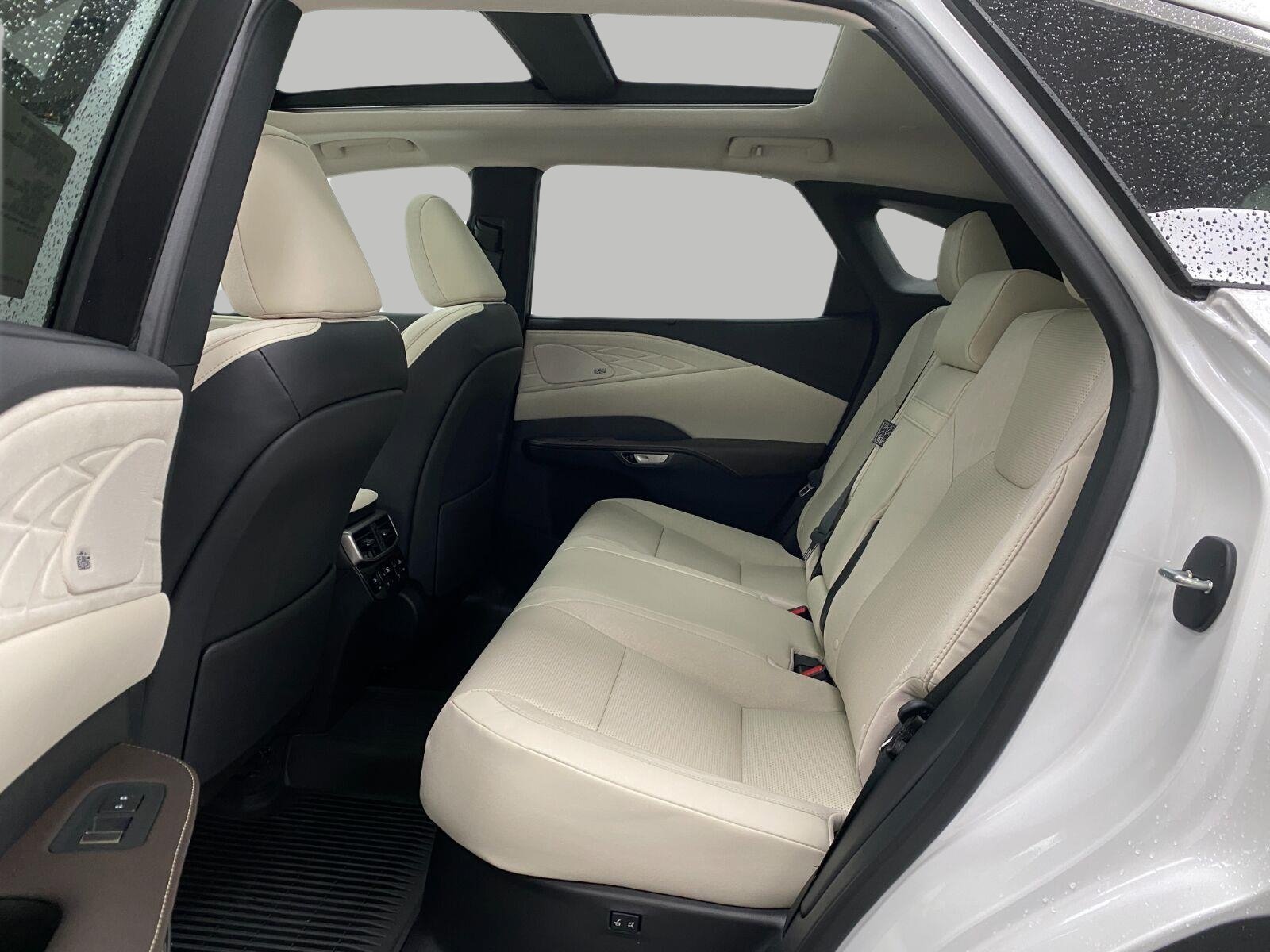New 2026 Lexus RX 350 AWD w/ Convenience Package image 30