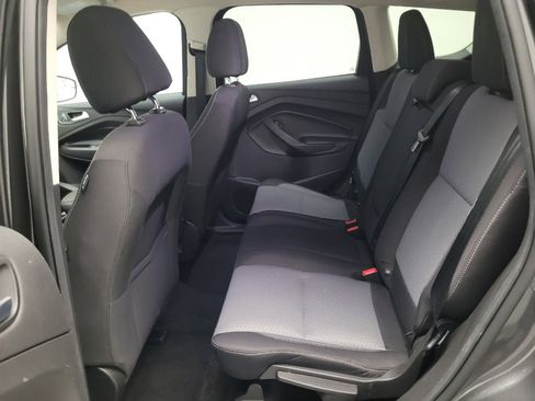 Used 2017 Ford Escape SE FWD image 18