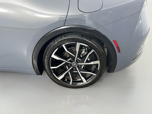 Certified 2025 Toyota Prius Plug-In Hybrid image 20