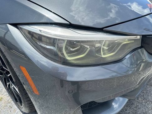 Used 2018 BMW M3 RWD image 11