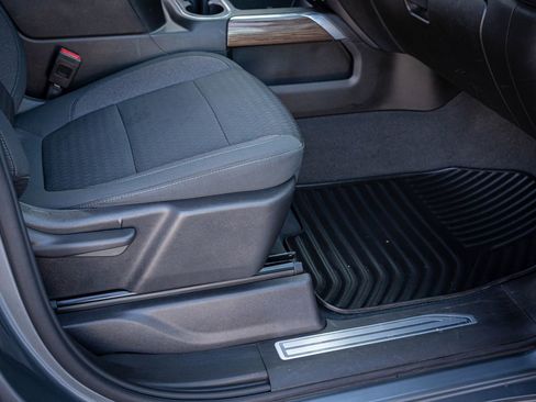 Used 2021 Chevrolet Silverado 1500 LT Trail Boss w/ Bed Protection Package image 31