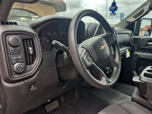 Used 2024 Chevrolet Silverado 2500 Custom w/ Custom Convenience Package AWD/4WD image 10