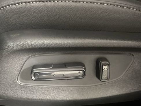 New 2026 Honda HR-V EX-L image 45