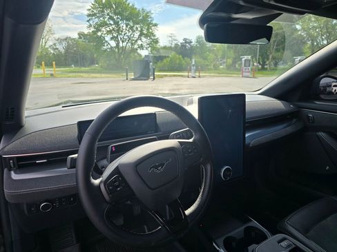 Used 2024 Ford Mustang Mach-E GT AWD/4WD image 9
