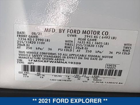 Used 2021 Ford Explorer Limited w/ Hybrid Equipment Group 310A AWD/4WD image 24