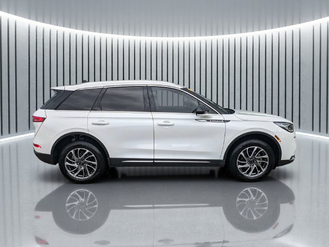 Used 2022 Lincoln Corsair FWD image 3