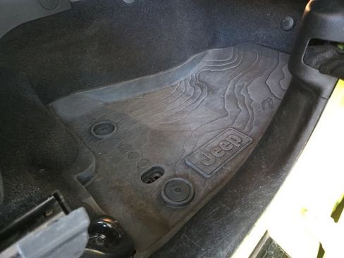 Used 2023 Jeep Wrangler Rubicon w/ LED Lighting Group image 18