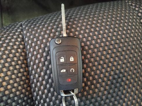 Used 2017 Chevrolet Equinox LT w/ Convenience Package image 32