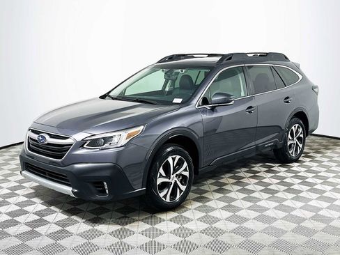 Certified 2022 Subaru Outback Limited image 3