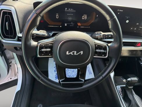 Used 2024 Kia Sorento S AWD/4WD image 19