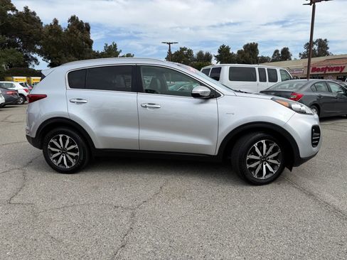 Used 2017 Kia Sportage EX w/ EX Premium Package image 2
