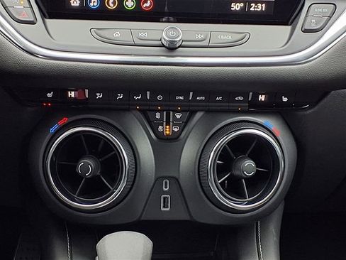 New 2026 Chevrolet Blazer LT image 9