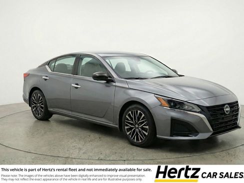 Used 2025 Nissan Altima 2.5 SV image 1