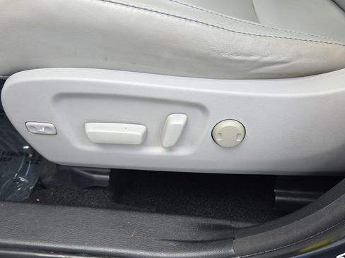 Used 2017 Toyota Highlander XLE FWD image 10