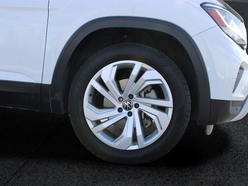 Used 2021 Volkswagen Atlas SE image 13