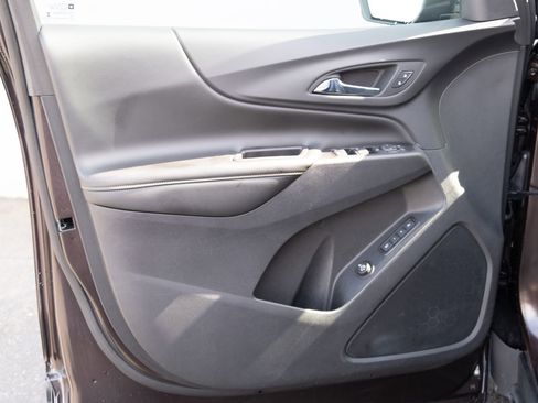 Used 2020 Chevrolet Equinox Premier AWD/4WD image 12