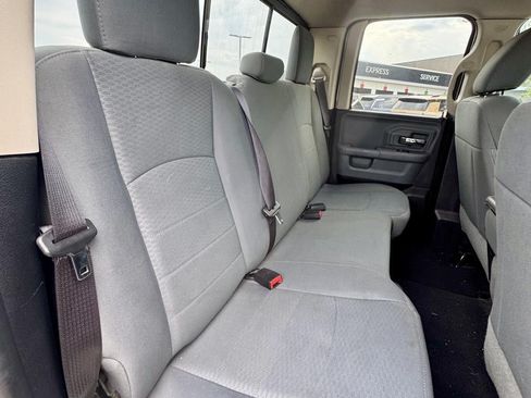 Used 2016 RAM 1500 Classic SLT AWD/4WD image 12