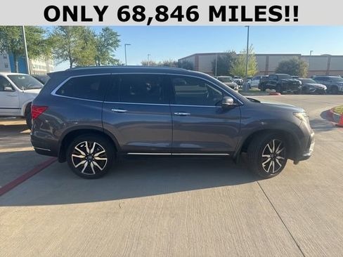 Used 2020 Honda Pilot Touring image 2
