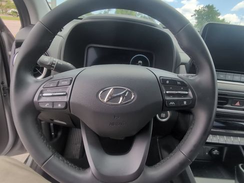 Used 2023 Hyundai Kona Limited AWD/4WD image 13