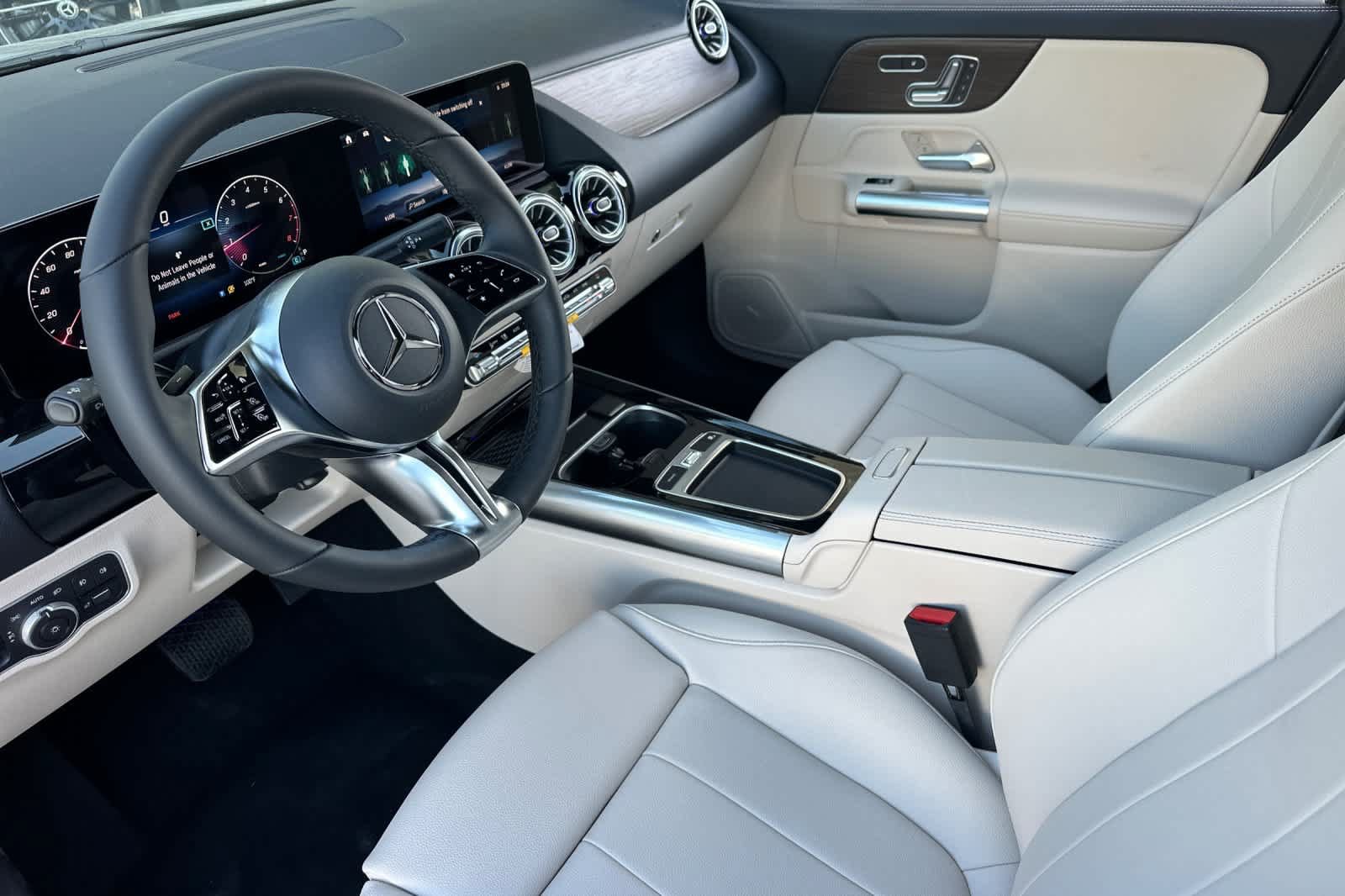 New 2026 Mercedes-Benz GLA 250 4MATIC image 9
