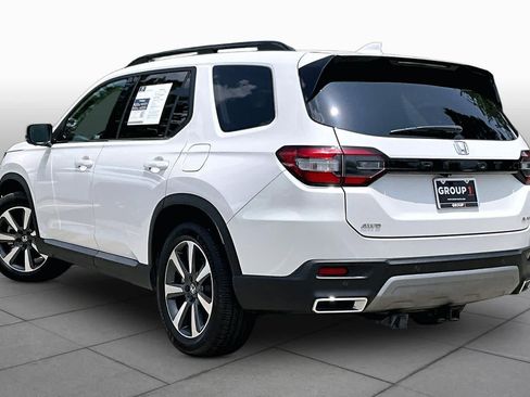 Used 2023 Honda Pilot Elite image 11