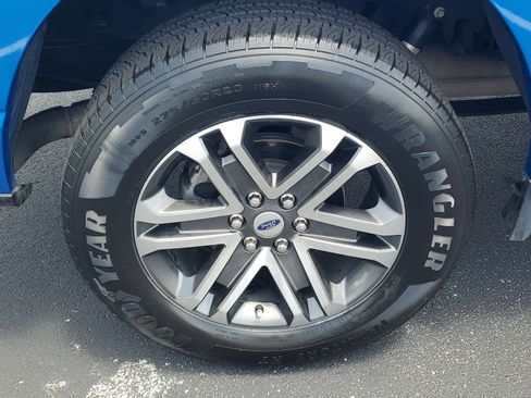 Certified 2021 Ford F150 XL w/ STX Appearance Package RWD image 5