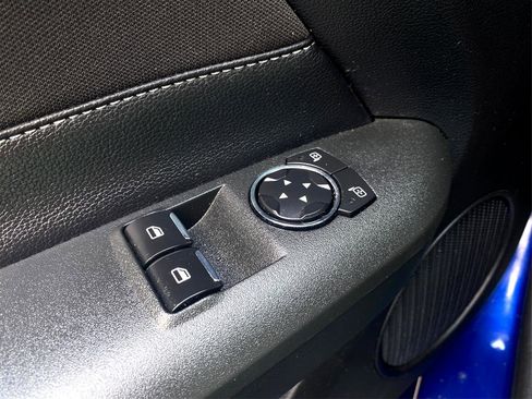 Used 2016 Ford Mustang 2dr Fastback V6 w/ Equipment Group 051A image 38