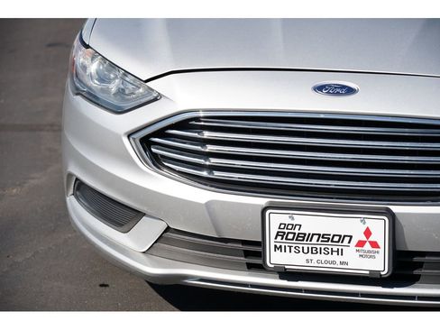 Used 2018 Ford Fusion S image 9