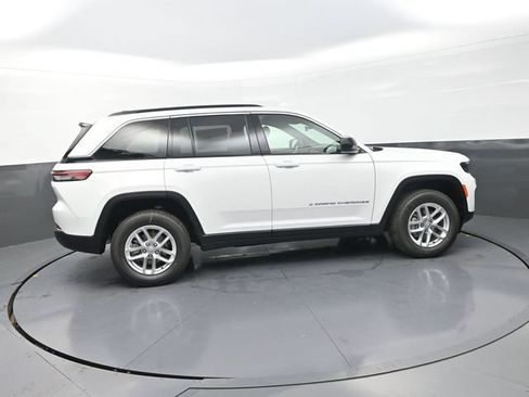 Used 2026 Jeep Grand Cherokee Laredo X AWD/4WD image 10
