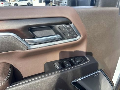 New 2026 GMC Sierra 2500 Denali w/ Denali Reserve Package image 10