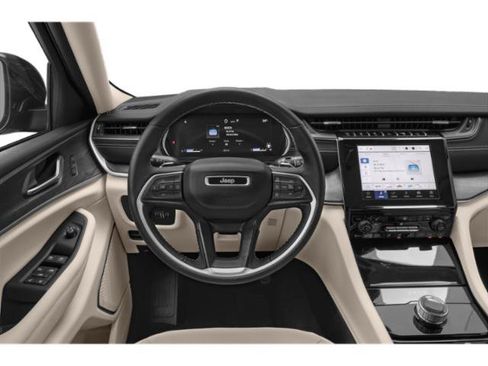 New 2025 Jeep Grand Cherokee Altitude AWD/4WD image 16