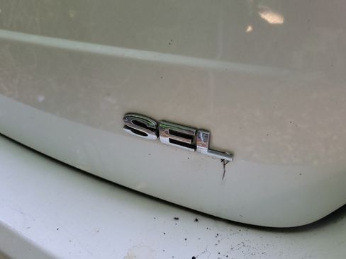 Used 2012 Ford Edge SEL FWD image 7
