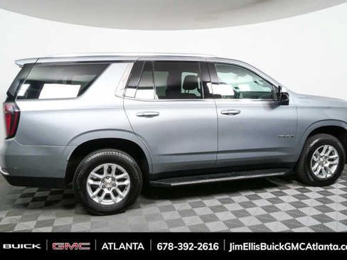 Used 2025 Chevrolet Tahoe LT AWD/4WD image 2