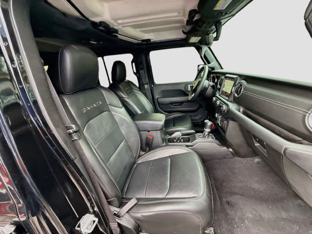 Used 2023 Jeep Wrangler Unlimited Sahara AWD/4WD image 33