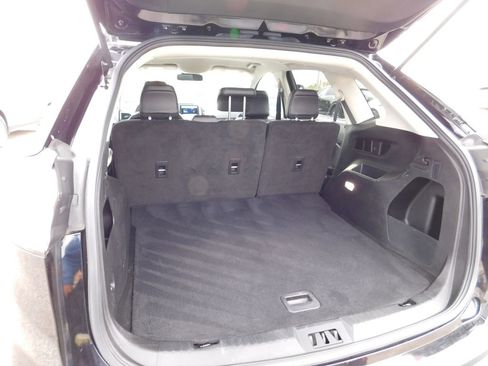 Used 2023 Ford Edge SEL image 8