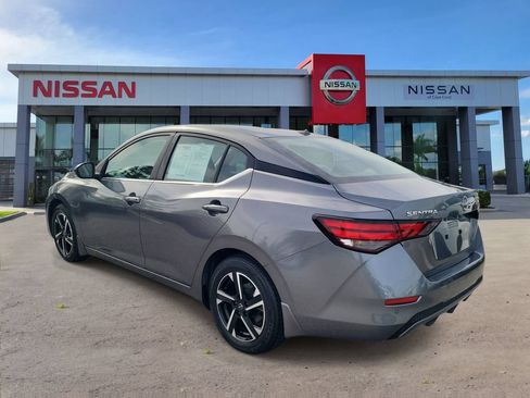 Used 2024 Nissan Sentra SV FWD image 4